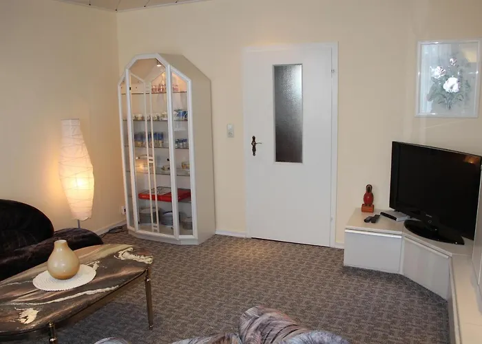 Oleanderhof * زوسين