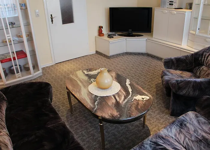 Oleanderhof زوسين